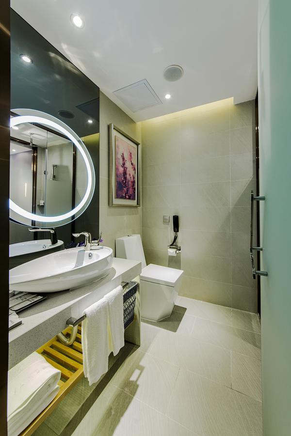 Lavande Hotel Guangzhou Haizhu Square Beijing Road Pedestrian Street ภายนอก รูปภาพ